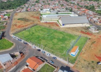 Prefeitura de Araxá inaugura o Campo de Futebol do bairro Max Neumann