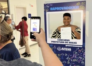 Prefeitura de Araxá empossa aprovados nos concursos públicos das secretarias de Saúde e Fazenda