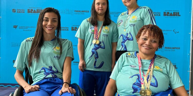 Atletas paralímpicos de Araxá conquistam 45 medalhas em torneio realizado em Belo Horizonte