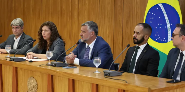 Governo adia Concurso Unificado no país por causa de chuvas no RS