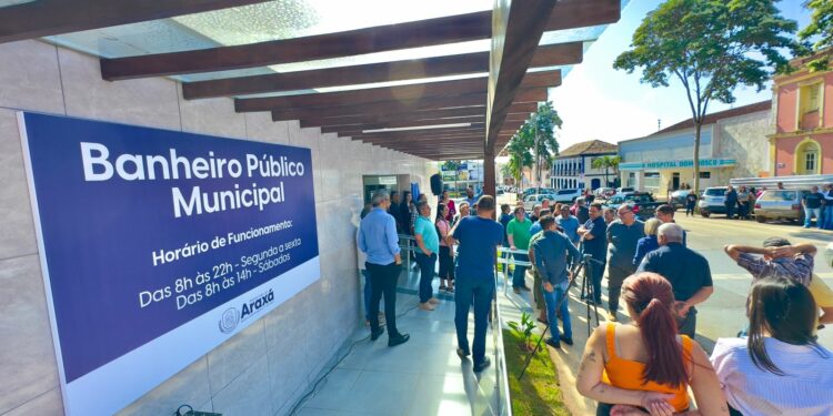 Primeiro banheiro público é inaugurado em Araxá e vai proporcionar maior movimento na região central