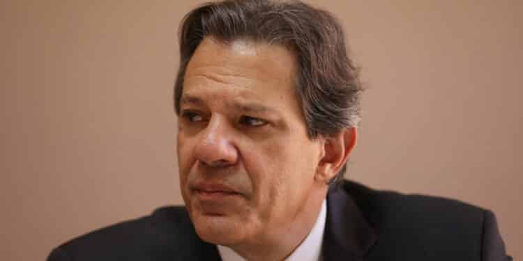 Folha de pagamento de 17 setores será reonerada a partir de 2025