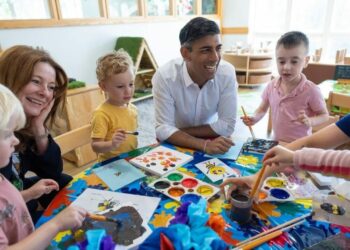 Reino Unido proíbe ensino de ideologia de gênero nas escolas