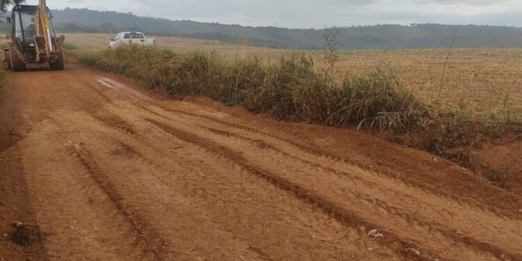 Prefeitura inicia obras na via Araxá/Argenita para melhorar escoamento da safra
