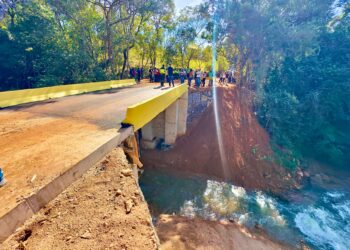 Nova ponte sobre o Ribeirão Pirapetinga é entregue a comunidade rural