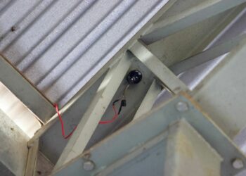 Feira Radialista Silmar Borges, no bairro Urciano Lemos, recebe tecnologia para espantar pombos