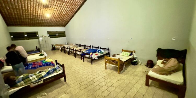 Prefeitura de Araxá oferece acolhimento emergencial para moradores de rua durante o inverno