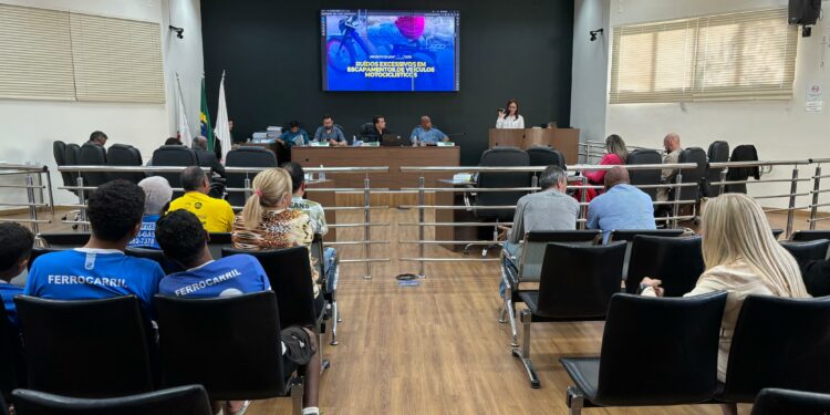 Vereadores aprovam 6 Projetos de Lei e solicitam melhorias de Acessibilidade