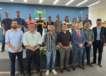 Realização de um sonho: mutuários do Jardim Esplêndido recebem chaves e documentação da casa própria