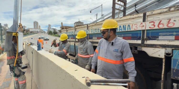 Prefeitura de Araxá amplia rede de iluminação pública com a instalação de 40 novos pontos