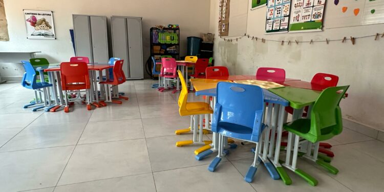 Araxá investe mais de R$ 4 milhões na renovação do mobiliário escolar da rede municipal