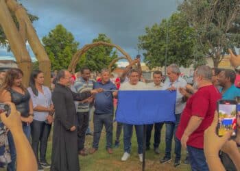 Prefeitura inaugura Praça dos Santos Reis no bairro Pão de Açúcar