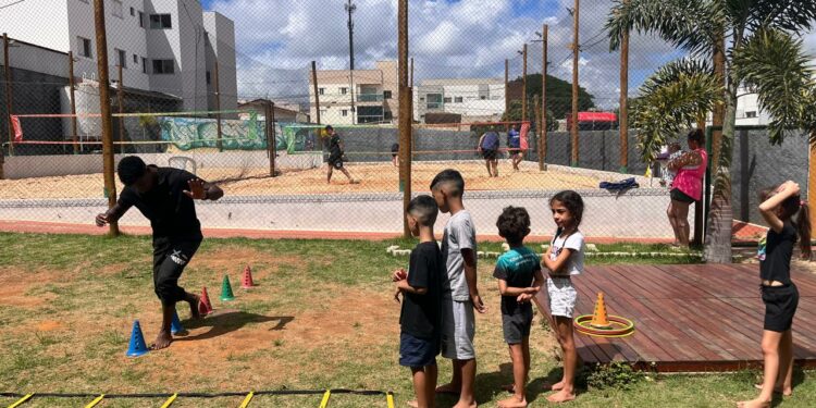 COMEÇOU A NOVA ETAPA DO ECOARTE COM OFICINAS DE CAPOEIRA, HIP HOP E ARTES CIRCENSES
