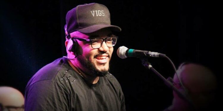 Estão abertas às vendas de ingressos para o show do cantor Tiee em Uberlândia