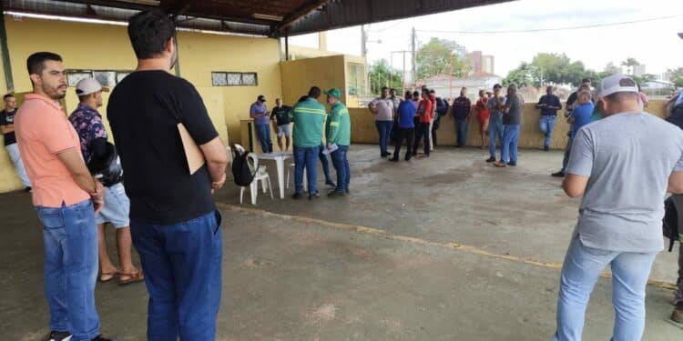 Feirão de Empregos reuniu mais de 120 candidatos para vagas no agronegócio em Araxá