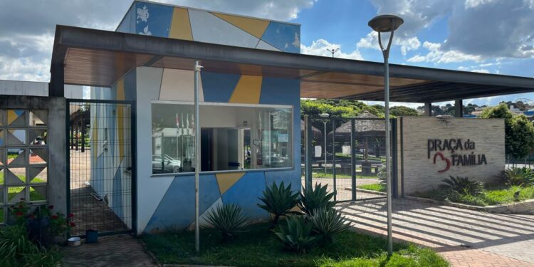 Prefeitura de Araxá oferece aulas gratuitas de Pilates Solo na Praça da Família