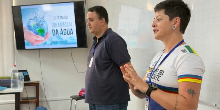 Escolas de Araxá recebem programação especial em celebração ao Dia da Água