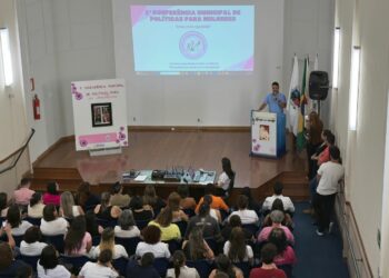 Araxá realiza 1ª Conferência Municipal da Mulher com participação expressiva da sociedade civil e do setor público