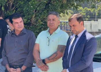 Prefeitura de Araxá entrega veículos à Polícia Civil para reforçar segurança no município