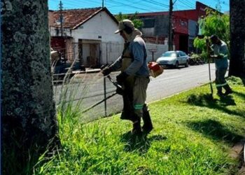 Prefeitura de Araxá continua manutenção em ruas e estradas rurais nesta quinta-feira (6)