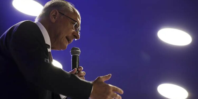 Alckmin defende retirar alimentos e energia do cálculo da inflação