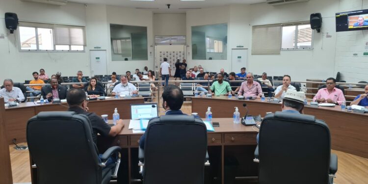 Vereadores aprovam três Projetos de Lei e solicitam melhorias para a Educação e Saúde