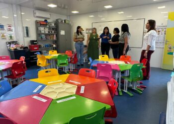 Araxá recebe delegações de outras cidades para conhecer modelo de salas modulares e projetos educacionais