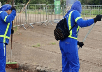 Prefeitura amplia serviço de varrição de ruas em Araxá