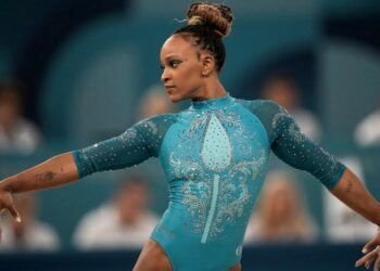 Rebeca Andrade ganha Prêmio Laureus de Retorno do Ano