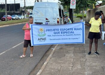 Blitz de Conscientização marca o Dia Mundial do Autismo em Araxá