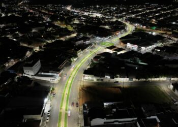 Prefeitura inaugura 7,2 km de iluminação em avenidas com o projeto Caminhada Iluminada