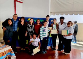 Alunos e professores do Aziz J. Chaer são medalhistas na Olimpíada do Tesouro Direto de Educação Financeira