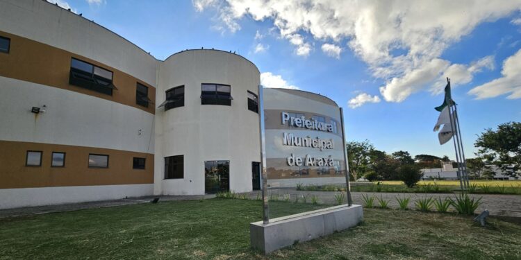 Prefeitura de Araxá disponibiliza números provisórios para atendimento ao público