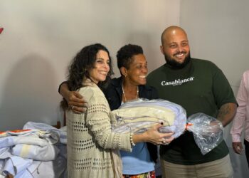 Projeto Teia Sustentável: uniformes usados viram cobertores para aquecer vidas