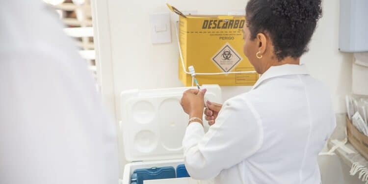 Prefeitura de Araxá decreta situação de emergência em saúde pública devido ao aumento de casos de síndromes respiratórias