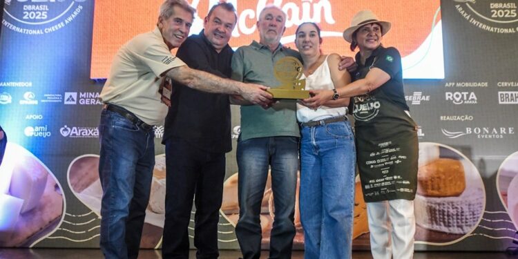 Queijo mineiro conquista Prêmio Super Ouro e garante ao Brasil vitória inédita na ExpoQueijo
