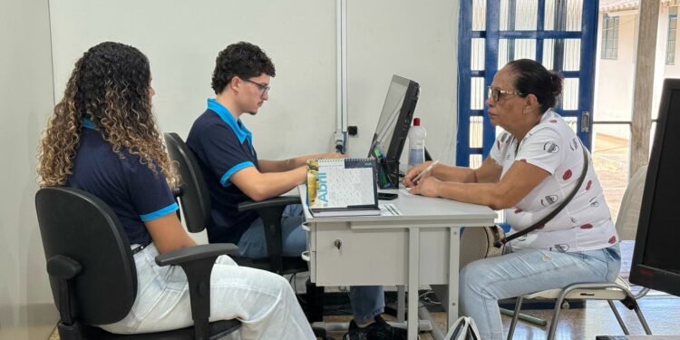 Com novos estagiários, Procon Araxá bate recorde e supera 400 atendimentos em maio