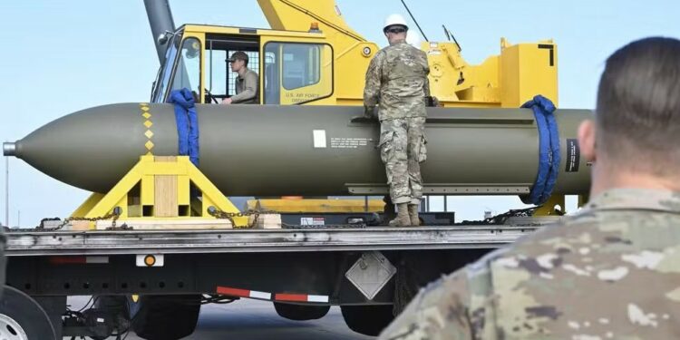 MOP GBU-57 A/B: como é a bomba ‘destruidora de bunkers’ que pode acabar com o programa nuclear iraniano