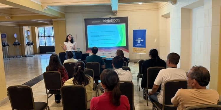 Selo de qualidade e novos mercados para doceiros: Prefeitura leva o SIM à Fenadoces