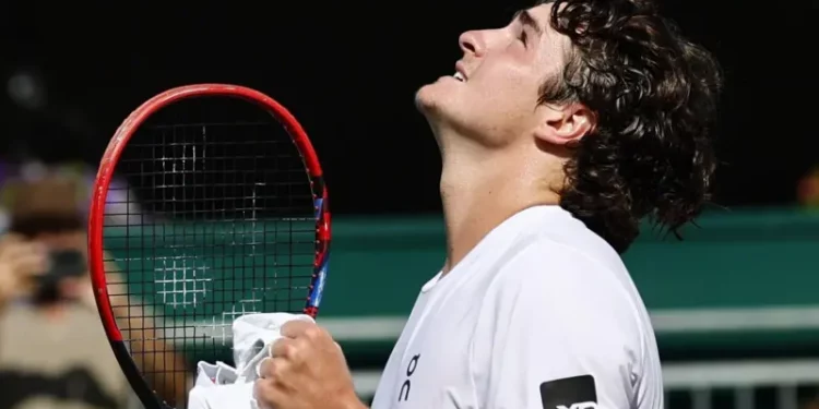 João Fonseca joga nesta sexta em Wimbledon: por que brasileiro é ótimo negócio para o tênis