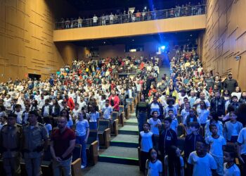 Mais de 300 alunos da rede municipal participam da formatura do PROERD