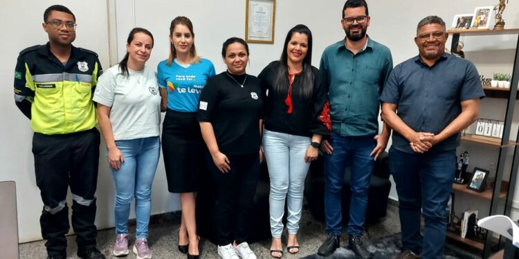 Referência na regulamentação do transporte por aplicativo, Araxá recebe comitiva de Patrocínio