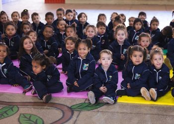 Prefeitura de Araxá inicia entrega de uniformes escolares para mais de 13 mil alunos da rede municipal