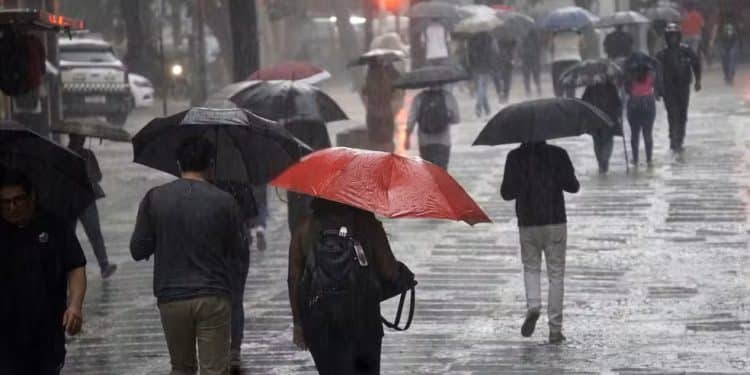 Temporais avançam pelo Sudeste, vento forte atinge o Sul e calor chega aos 40°C no Centro-Oeste