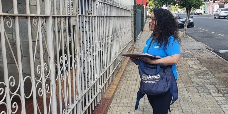 Vigilância Ambiental intensifica combate à dengue com visitas a imóveis nesta sexta e sábado