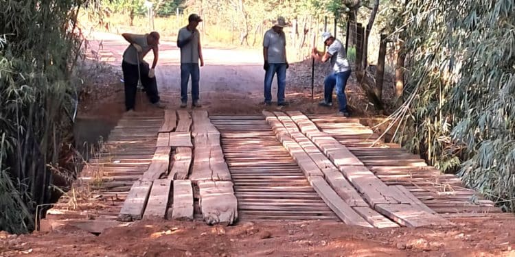 Ponte do Rio Tamanduá é interditada para manutenção