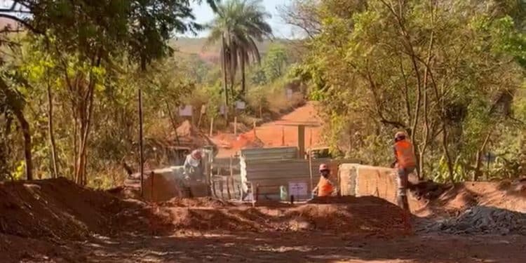 Ponte sobre o ribeirão Pirapetinga será interditada na próxima segunda (29)  