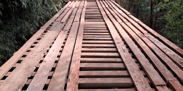 Obras de recuperação da Ponte do Rio Tamanduá são entregues à população