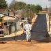 Prefeitura retoma obras de pavimentação nas ruas Domingos Di Mambro e José Roque de Oliveira