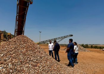 Prefeitura de Araxá discute novas alternativas para destinação do lixo urbano e mira modelo de PPP